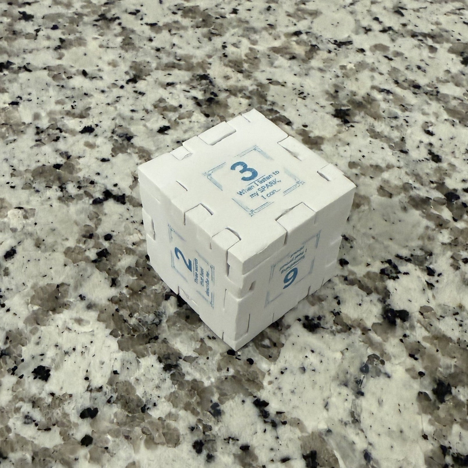 Cubes of Confidence: Pre-Teen (Middle School), English & Spanish